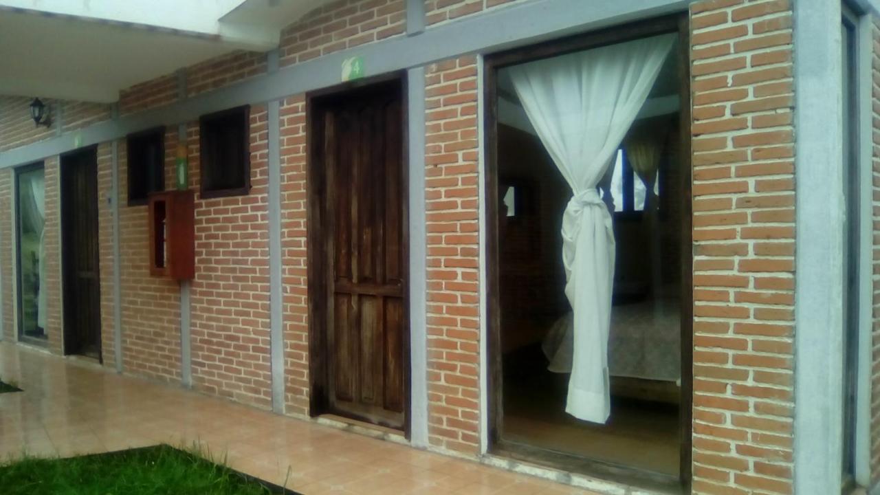 Cabanas Entrada A La Sierra Hotell Zacapoaxtla Exteriör bild